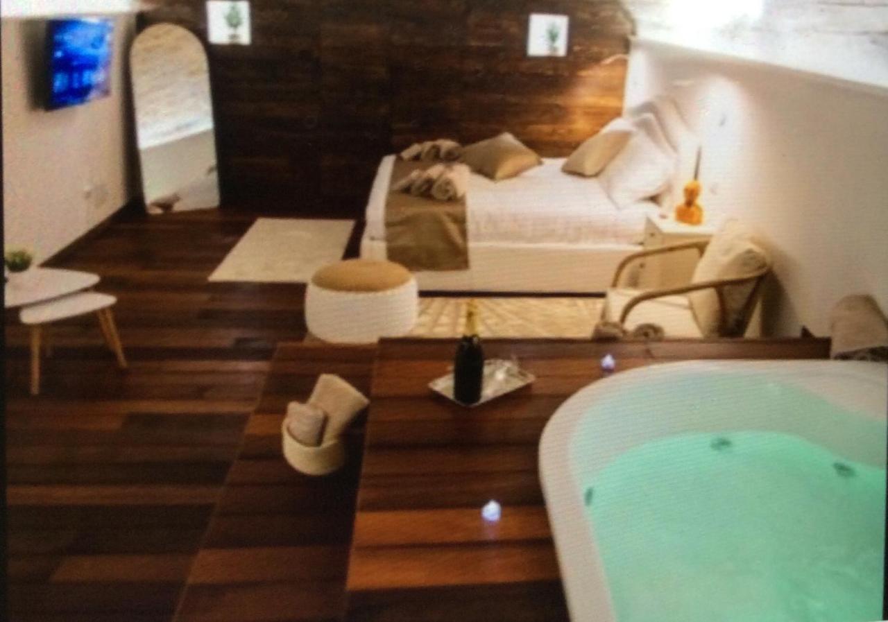 Lc Luxury Apartment Bari Luaran gambar