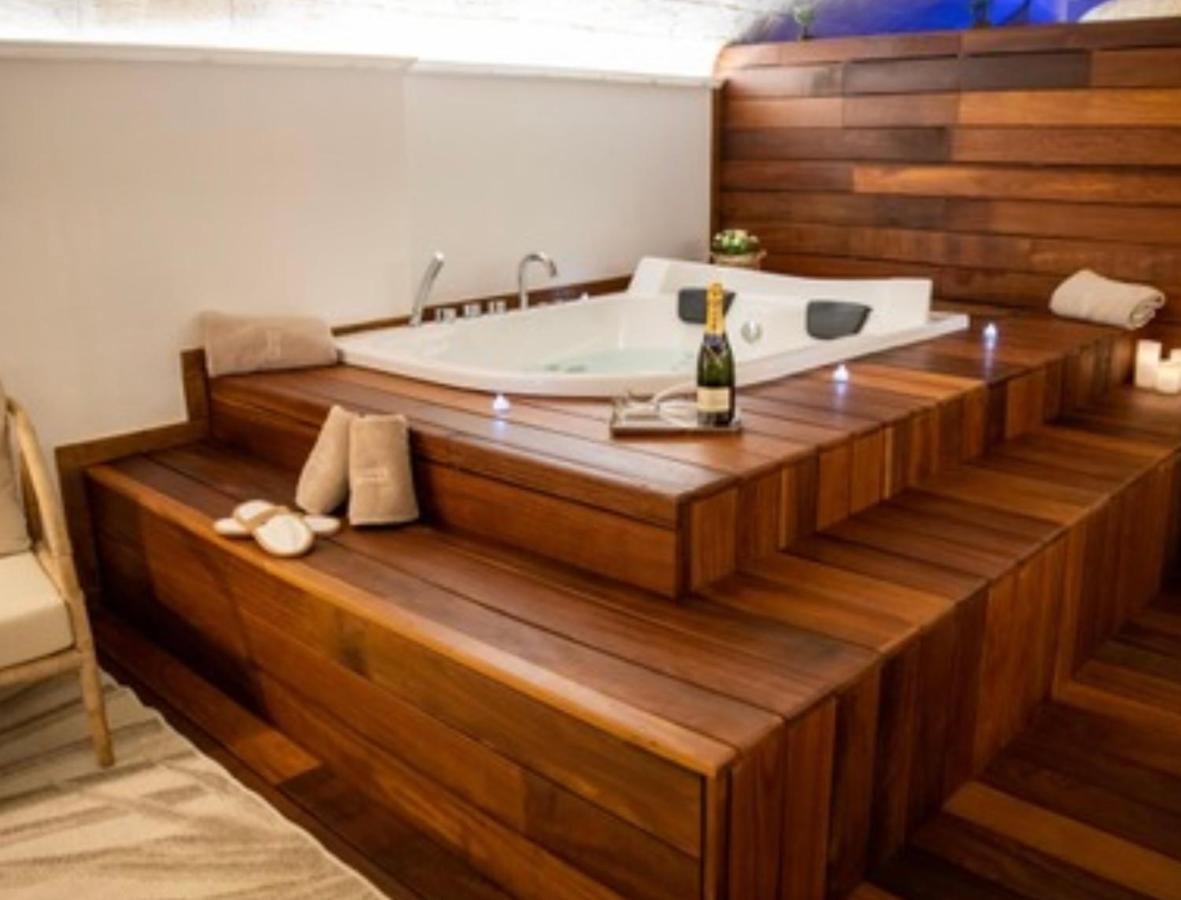Lc Luxury Apartment Bari Luaran gambar
