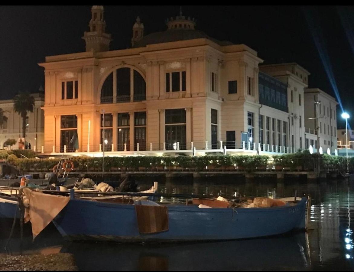 Lc Luxury Apartment Bari Luaran gambar